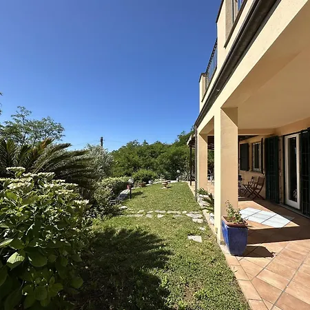 Mareluna Stylish Waterfront With Pool Near Sandy Beaches 圣特伦佐