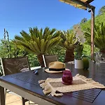 Mareluna Stylish Waterfront With Pool Near Sandy Beaches