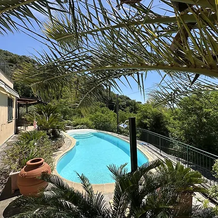 Mareluna Stylish Waterfront With Pool Near Sandy Beaches Willa *