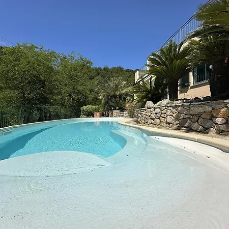 Villa Mareluna Stylish Waterfront With Pool Near Sandy Beaches *