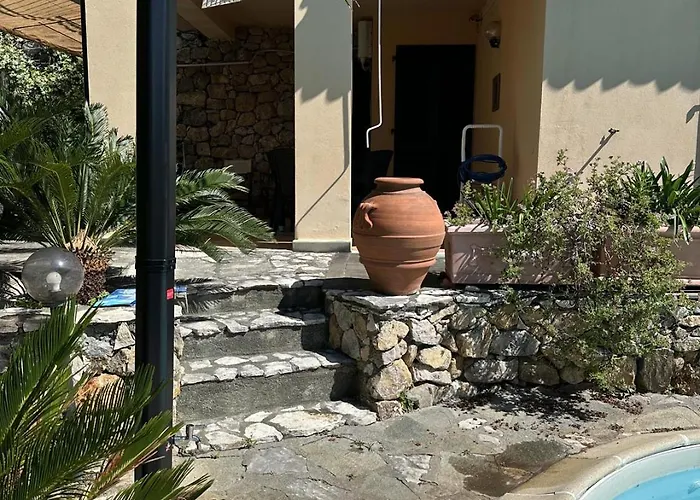 Mareluna Stylish Waterfront With Pool Near Sandy Beaches Villa San Terenzo